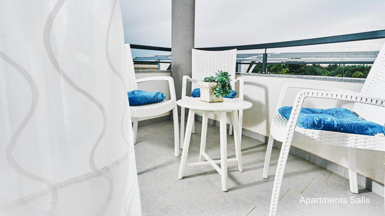 Salis Apartments Vrsi Exterior photo